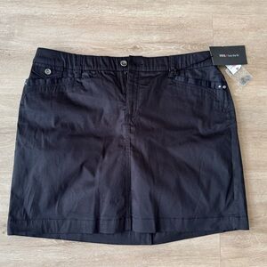 NWT Intro Love The Fit Woman's Size 14 Sateen Skort